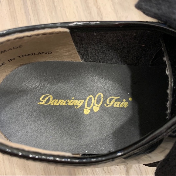 Dancing Fair Black Patent Tap Shoes sz 10w (kids) - Picture 3 of 4